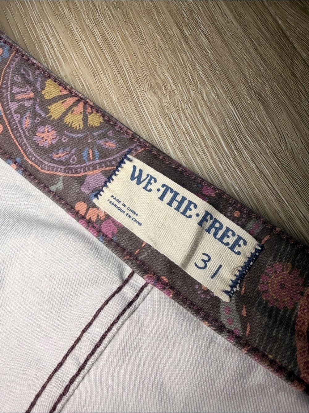 We The Free Paisley Print Flare Jeans Size 31 Boho Festival Flare Leg - Picture 2 of 5